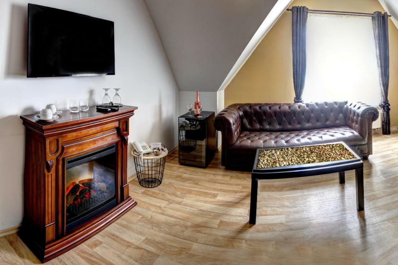 Penzion Tillerova Vila Lázně Bohdaneč Exterior foto